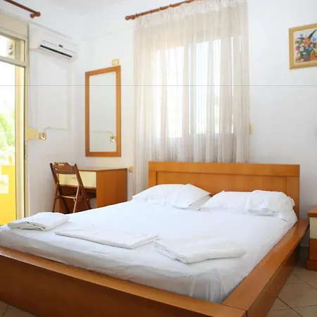 Alpine Hotel Vlorë